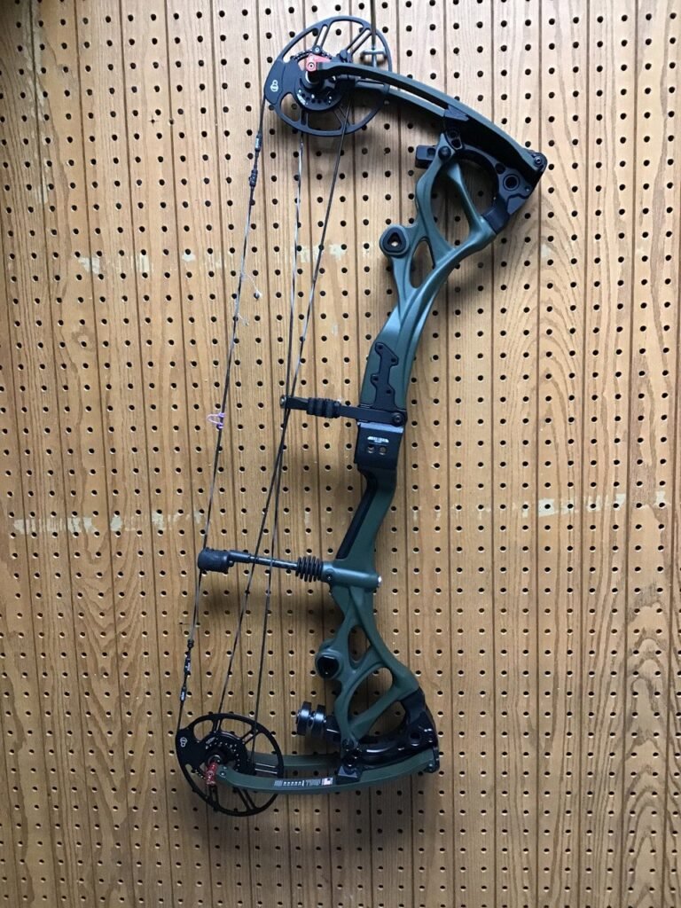 Bowtech Carbon One OD Green 60-70# - Elite Compound Bows & Tagpoint Inc.