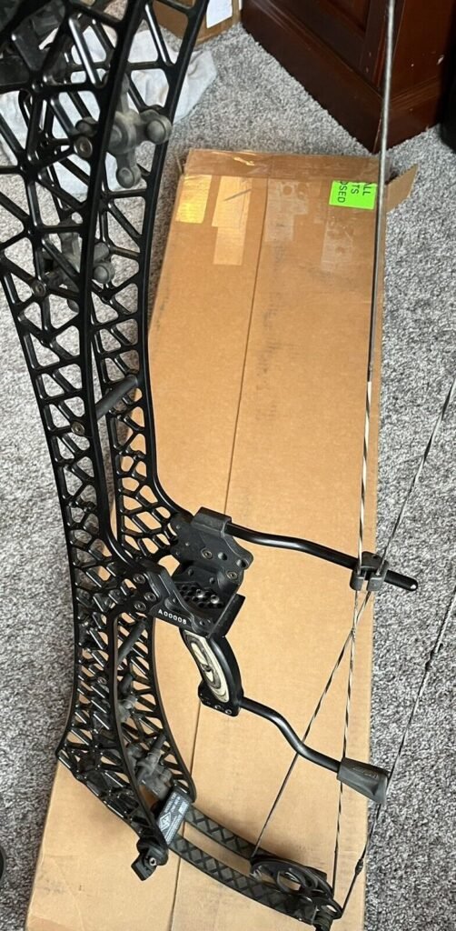 Gearhead Archery T33 - Elite Compound Bows & Tagpoint Inc.